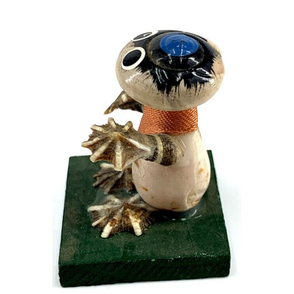 Seashell Figurine Folk Art Figure Miniature 1.75" Vintage Hand Crafted - Picture 4 of 6